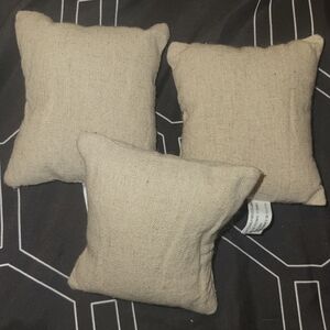 Bracelet Pillows
